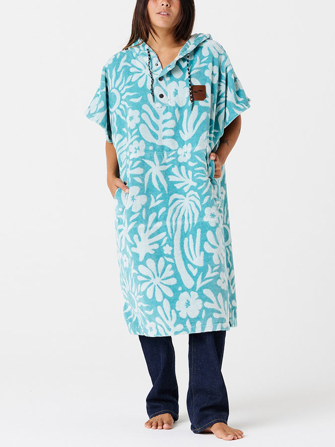 Slowtide Sunny Sky Blue Extra-Warm Poncho Spring 2026 | SKY BLUE