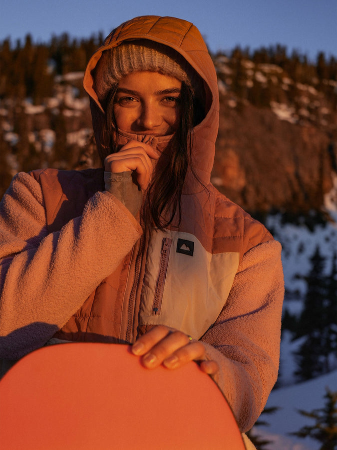 Notice The Reckless Sierra Fleece Vest Holiday 2026 | CREAM/PURPLE/DUSTY PINK