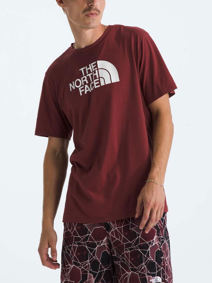 The North Face Evolution Half Dome T-Shirt Spring 2026 | SUMAC/TNF WHITE (6M6)