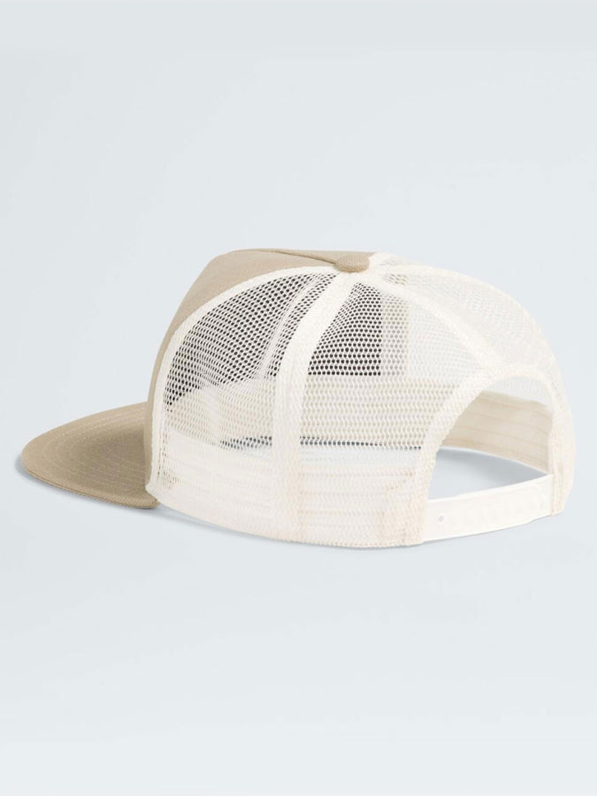 The North Face Half Dome Trucker Hat | DUNE BEIGE/LEATHER PATCH (FPM)