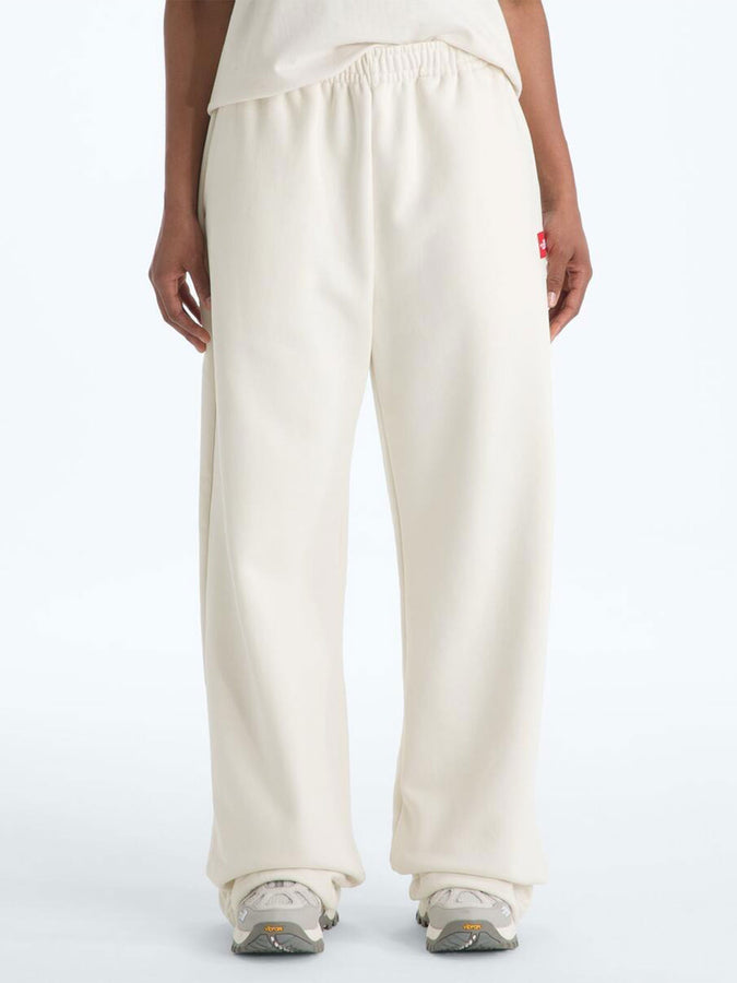 TNF Red Box Sweatpants | WHITE DUNE (QLI)