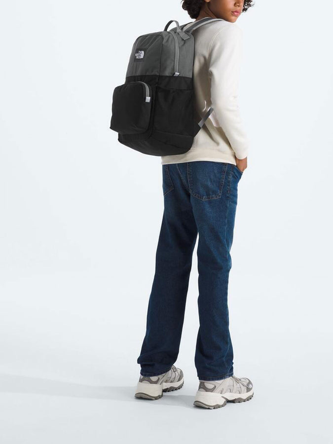 The North Face Chuckwalla Daypack Backpack | ANTHRACITE GREY/TNF BLK (WUO)
