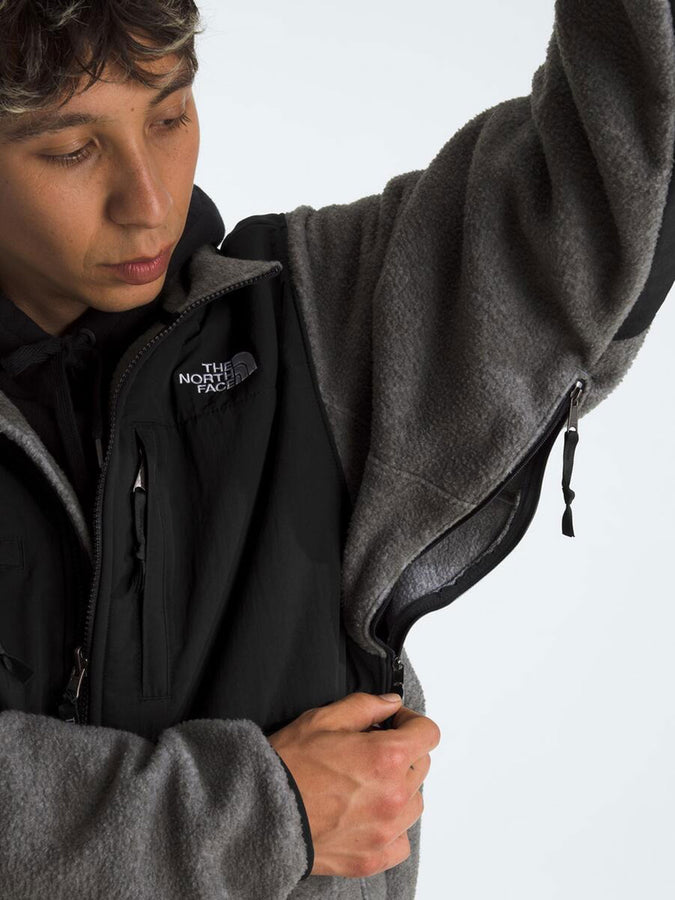 The North Face Retro Denali Jacket Spring 2025 | TNF MID GREY HTR/TNF BLK (CTO)