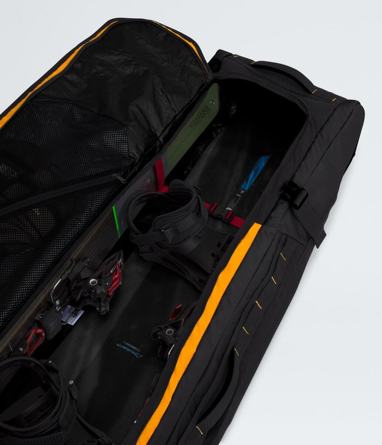 The North Face Base Camp Snow Roller Boardbag Winter 2026 | SUMMIT GOLD/TNF BLACK (ZU3)