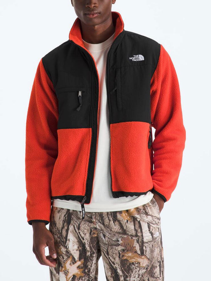 The North Face Retro Denali Jacket Spring 2026 | LAVA RED/TNF BLACK (JY7)