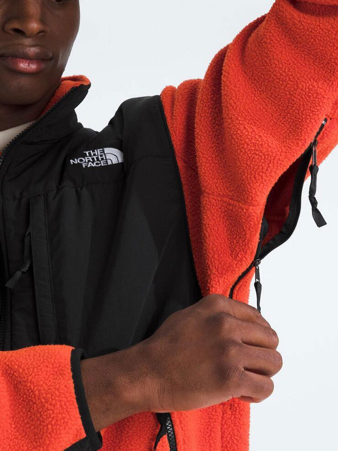 The North Face Retro Denali Jacket Spring 2026 | LAVA RED/TNF BLACK (JY7)