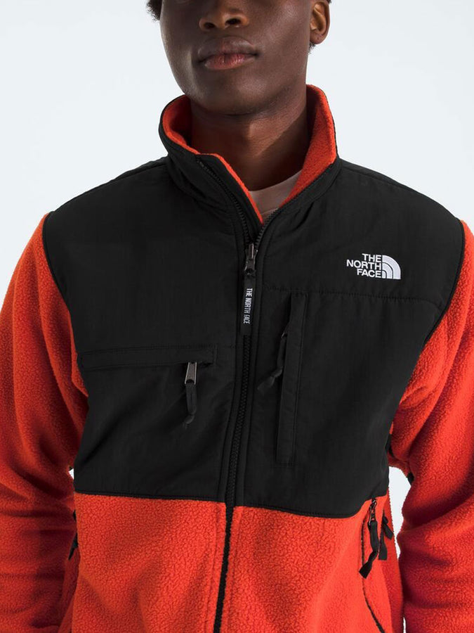 The North Face Retro Denali Jacket Spring 2026 | LAVA RED/TNF BLACK (JY7)