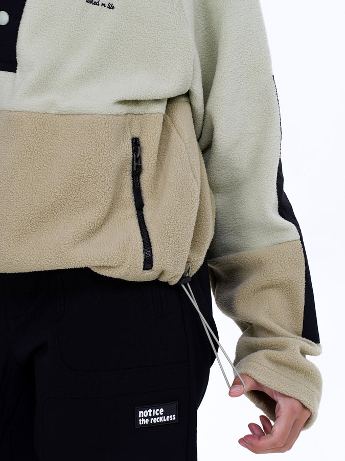 Notice The Reckless Taiga Polar Vest Fall 2025 | GREEN