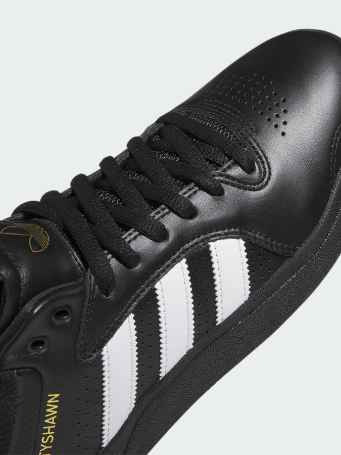 Adidas Fall 2023 Tyshawn Core Black/White/Gold Shoes | CORE BLACK/WHITE/GOLD