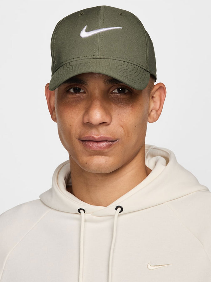 Nike Fairway Fresh Dri-Fit Club Structured Swoosh Hat | MEDIUM OLIVE/WHITE (222)