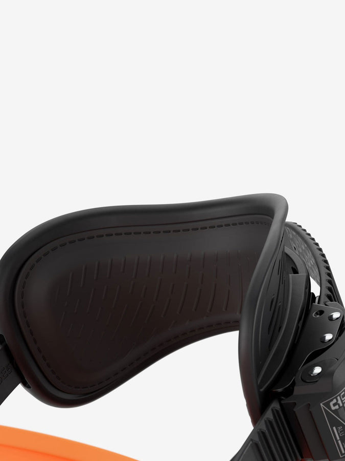 Union Strata Snowboard Bindings 2026 | ORANGE