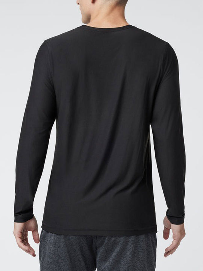 Vuori Strato Tech Long Sleeve T-Shirt Spring 2024 | BLACK (BLK)