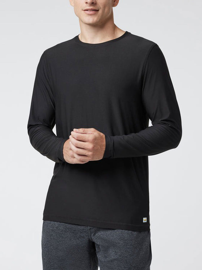 Vuori Strato Tech Long Sleeve T-Shirt Spring 2024 | BLACK (BLK)