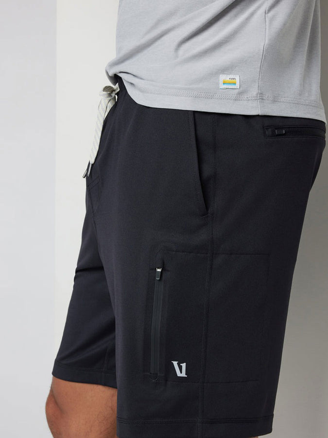 Vuori Sunday Perfomance Shorts | BLACK (BLK)