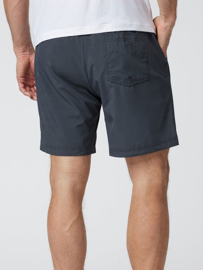 Vuori Kore Shorts | CHARCOAL (CCL)