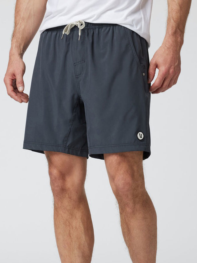 Vuori Kore Shorts | CHARCOAL (CCL)