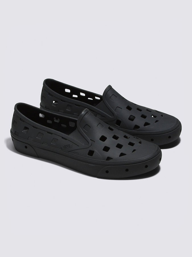 Vans Slip-On Trek Shoes | BLACK (BLK)
