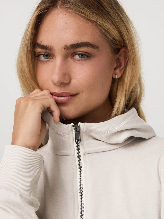 Vuori Halo Modern Zip Hoodie Spring 2026 | ECRU HEATHER (HEE)