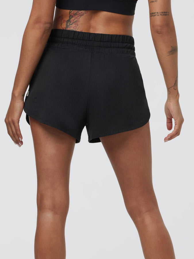 Vuori Halo Performance 2.0 Shorts Spring 2026 | BLACK HEATHER (HBK)