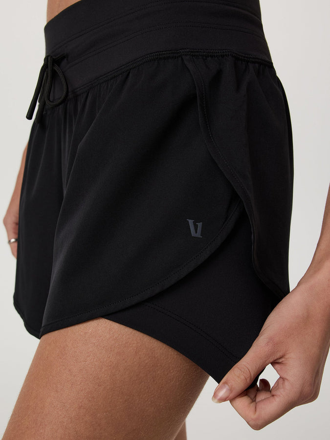 Vuori Daily Speed Shorts Spring 2026 | BLACK (BLK)