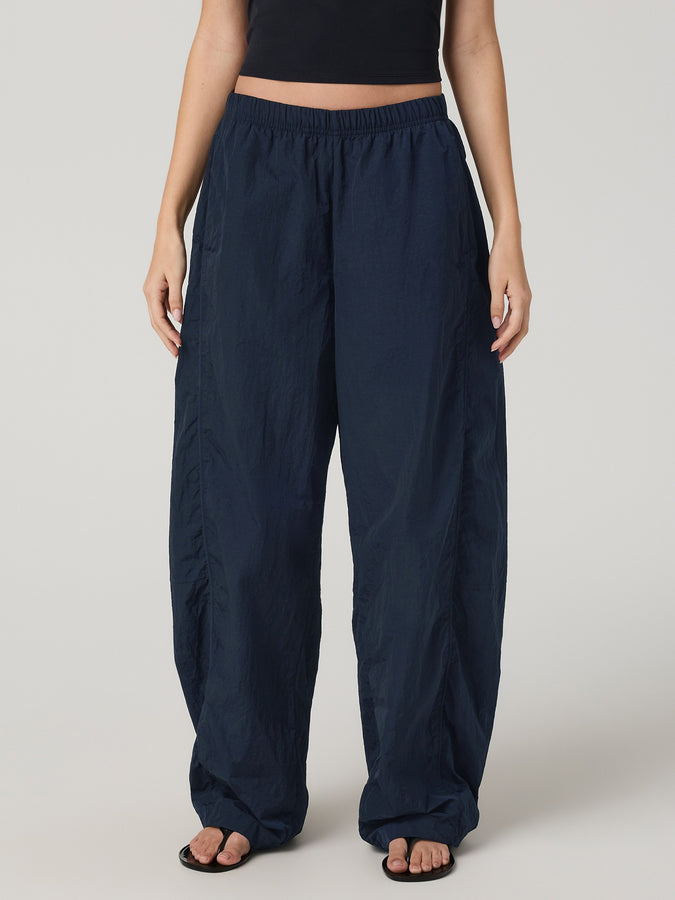 Vuori Retrograde Track Pant Fall 2026 | INK (INK)