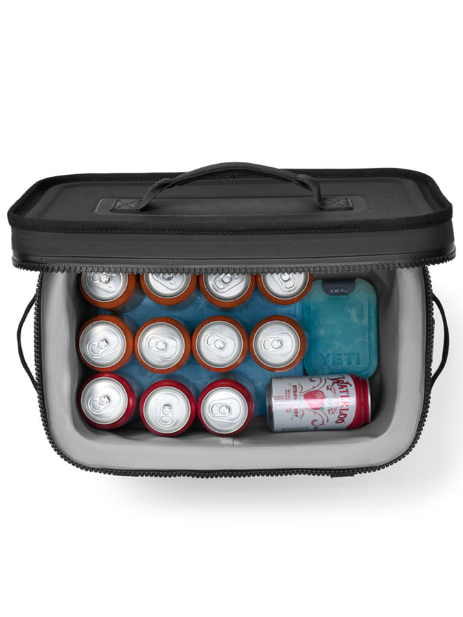 Yeti Hopper Flip 18 Soft Cooler Black Bag | BLACK