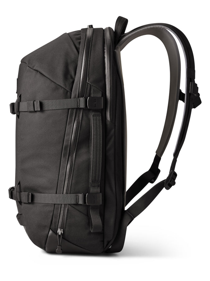 Yeti Crossroads 27L Black Backpack | BLACK
