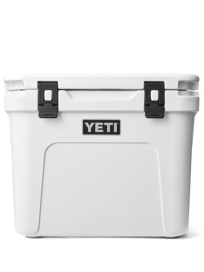 Yeti Roadie 32 White Wheeled Cooler 2024 | WHITE