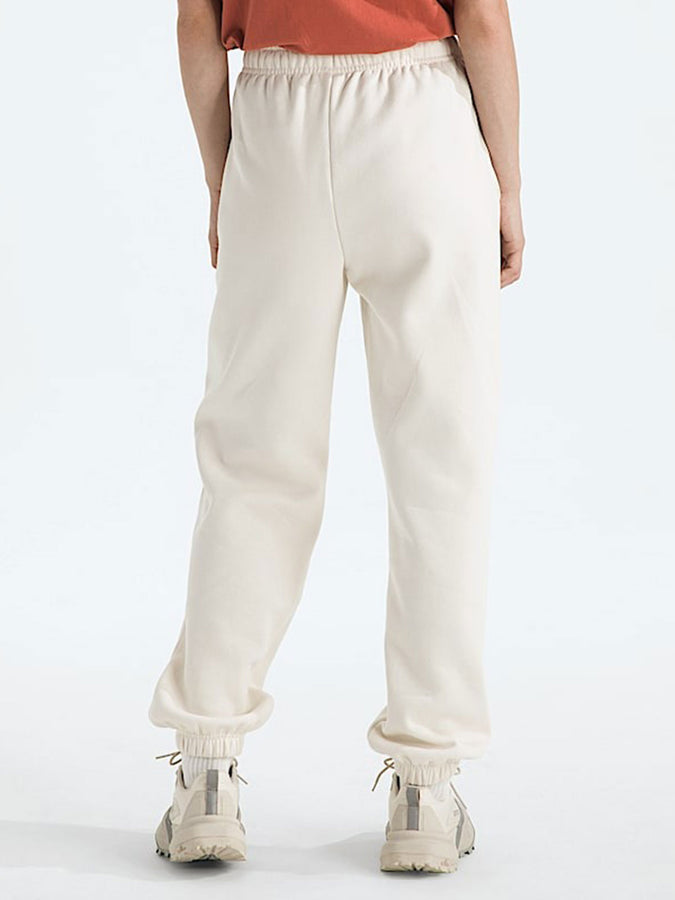 The North Face Evolution Simple Dome Pants Spring 2026 | WHITE DUNE (QLI)