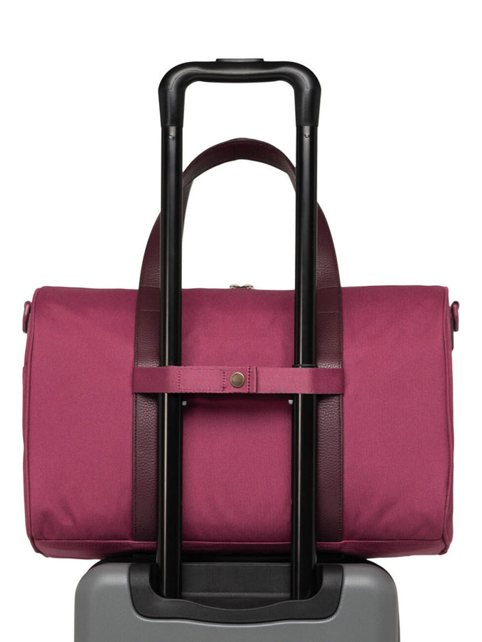 Herschel Novel Sport Cabine Travel Bag | VIOLET QUARTZ (06793)