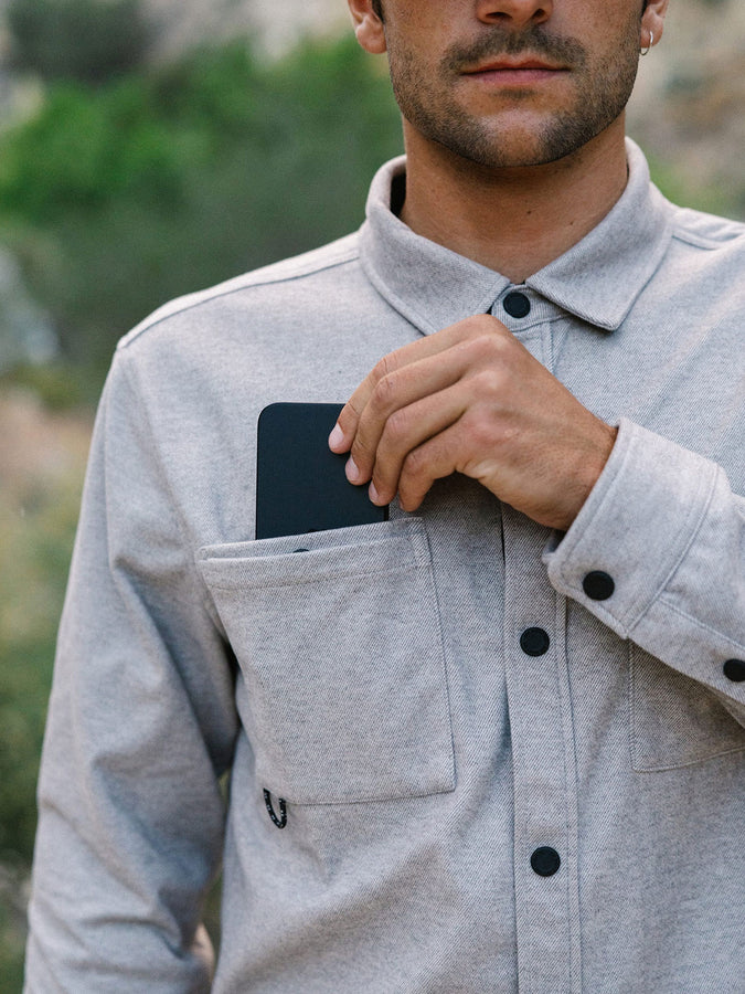 686 Whisper Knit Flannel L/S Buttondown Shirt Fall 2026 | OATMEAL (OAT)