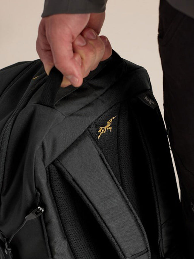 Arc'teryx Mantis 26 Backpack | BLACK