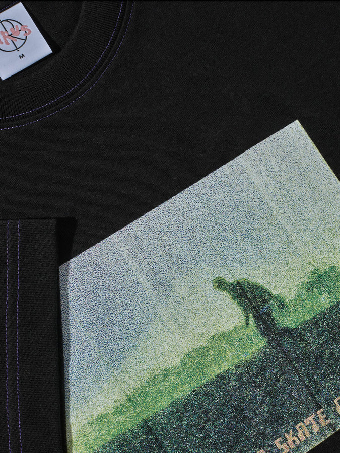 Polar Contrast Beach Walk T-Shirt Summer 2026 | BLACK/PURPLE