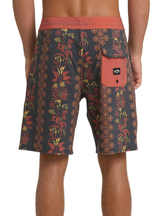 Billabong Sundays Lo Tide Boardshorts Spring 2026 | BLACK (BLK)