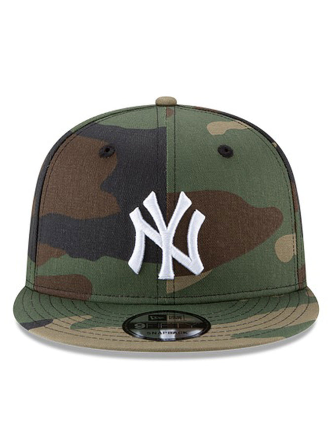 New Era MLB Basic Snap 9Fifty New York Yankees Hat | WOODLAND CAMO