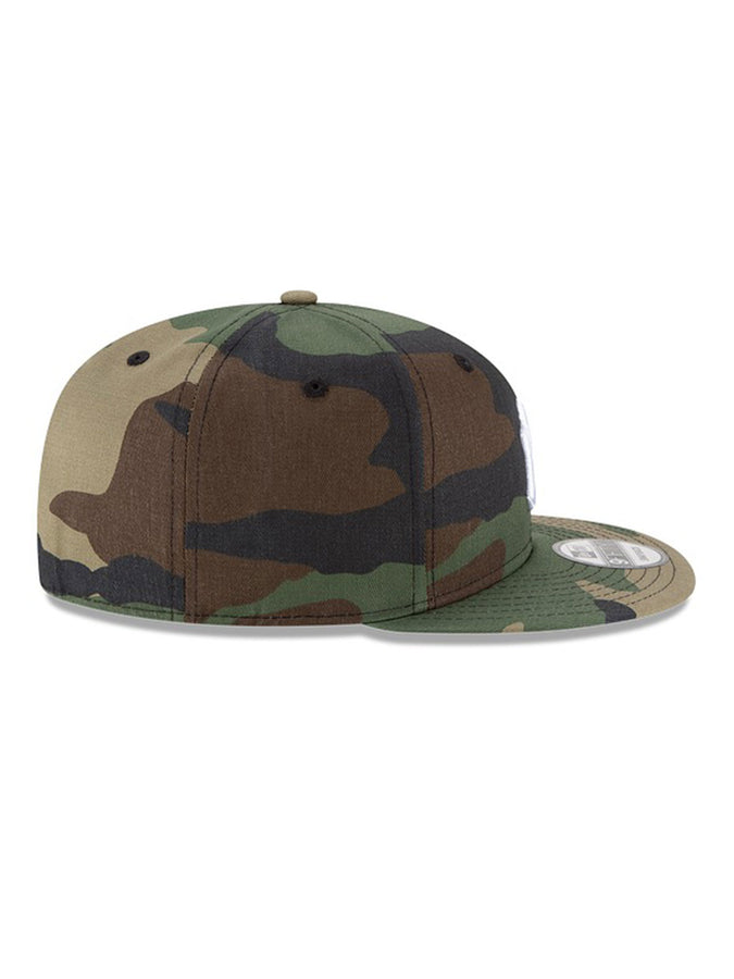 New Era MLB Basic Snap 9Fifty New York Yankees Hat | WOODLAND CAMO