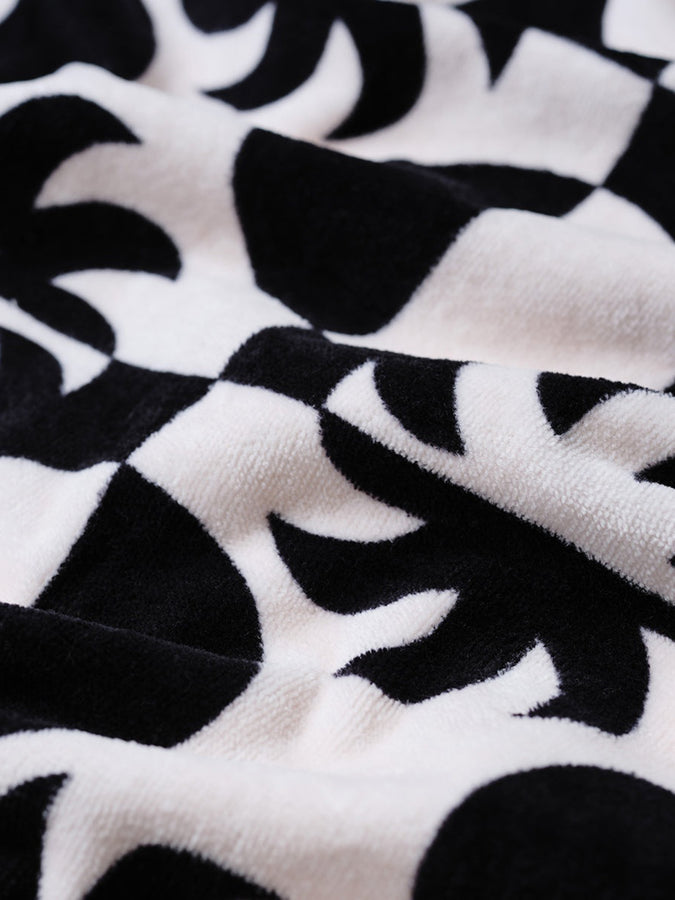 Slowtide Dually Black Beach Towel Spring 2026 | BLACK