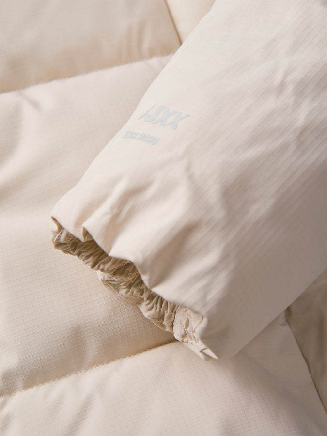 JJXX Global Puffer Jacket Holiday 2025 | MOONBEAM