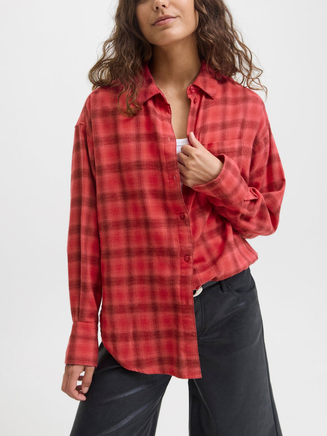 JJXX Jamie Flannel Long Sleeve Buttondown Shirt Holiday 2025 | BARBERRY
