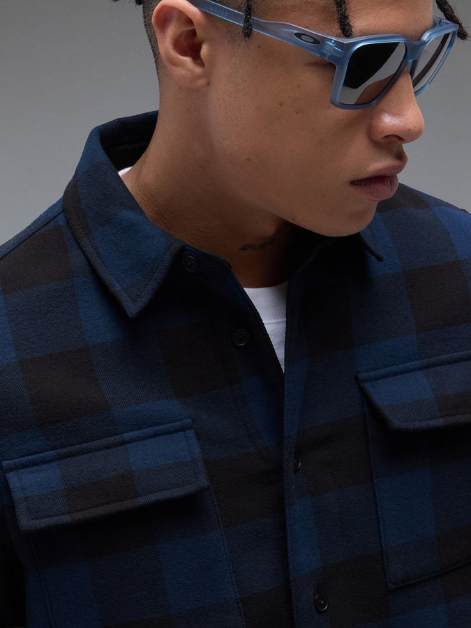 Oakley Bear Cozy Flannel Long Sleeve Buttondown Shirt fall 2026 | ABYSS/PITCH BLACK CHECK (9I8)