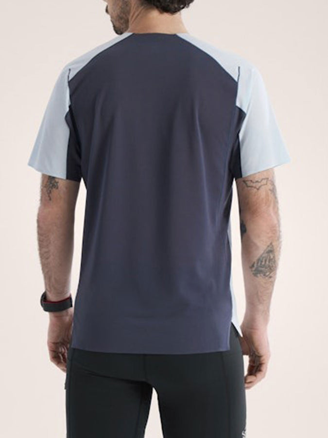 Arcteryx Norvan Downword Logo T-Shirt Spring 2026 | ALPINE BLUE/DARK STRATUS