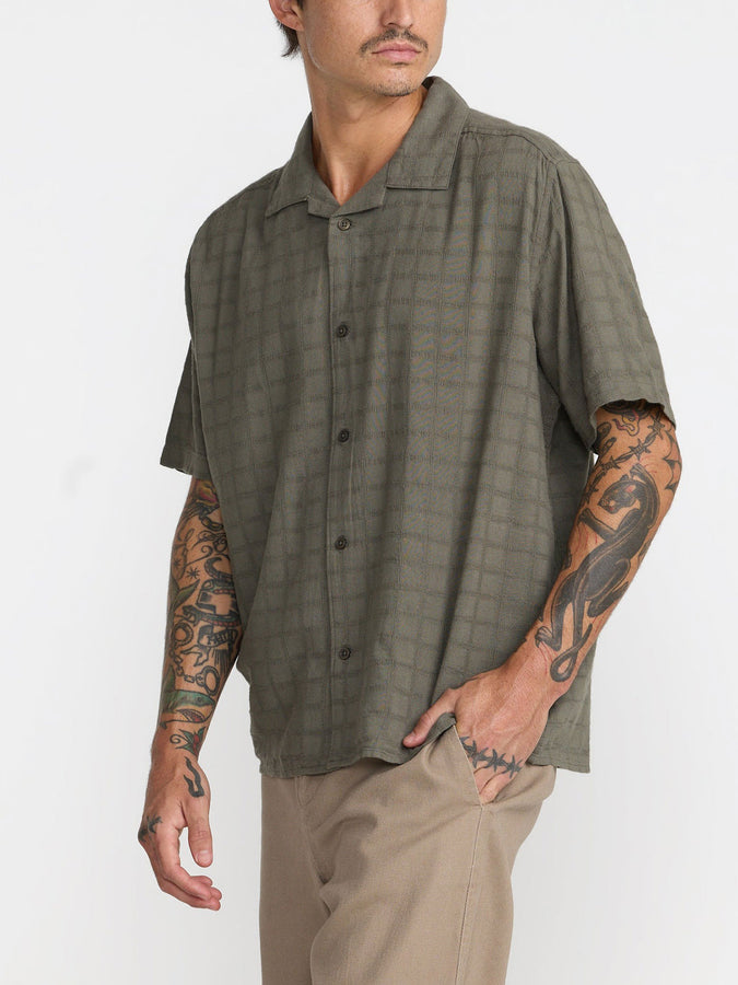 Rvca Vacancy Short Sleeve Buttondown Shirt Fall 2026 | SAGE LEAF (SLE)