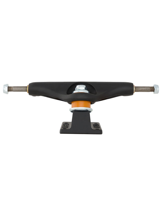 Independent Stg11 Blackout 139mm Skateboard Trucks | BLACKOUT