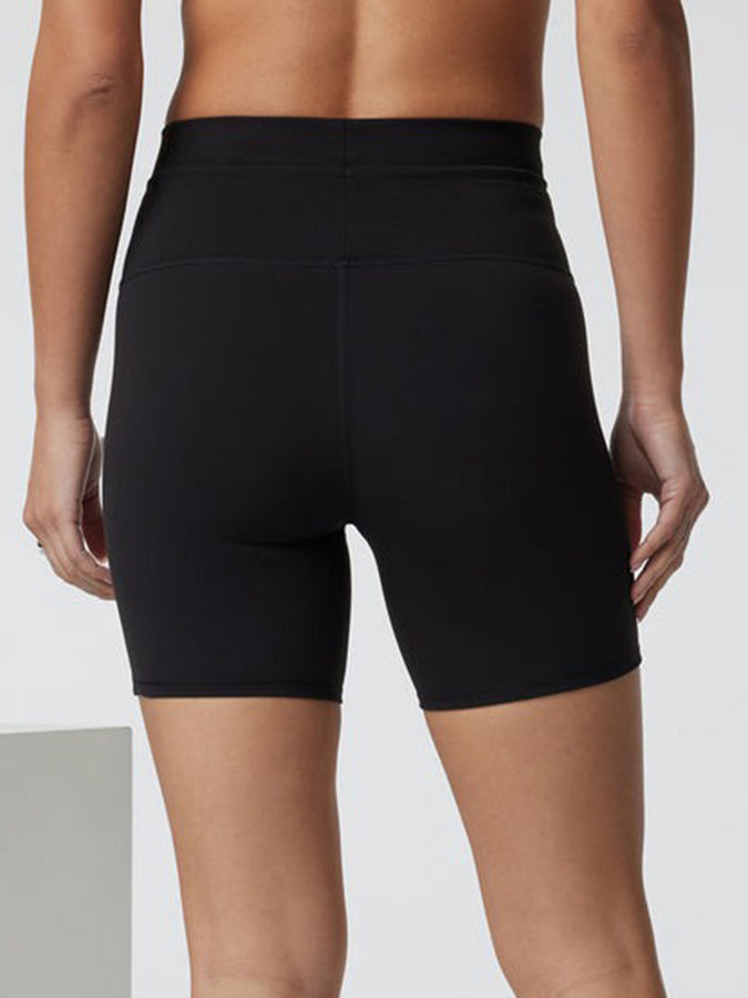 Vuori Daily Shorts Holiday 2025 | BLACK (BLK)