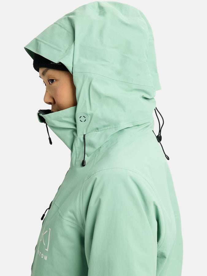 Burton GORE-TEX [ak] Embarak Jacket Winter 2026 | SOFT SAGE (EWV)