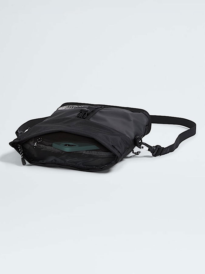 The North Face Base Camp Shoulder Bag | TNF BLK/ASPH GRY/SMK PRL (BIA)