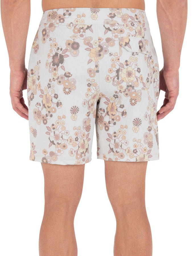 Hurley Phantom Naturals Tailgate 18'' Boardshorts Spring 2026 | BONE (073)