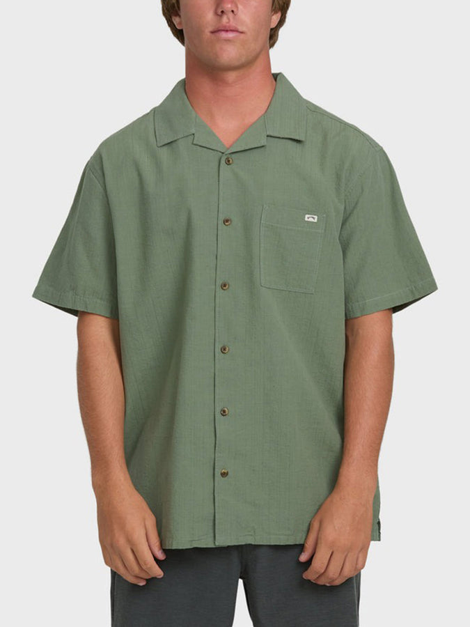 Billabong Victoria Vacay Short Sleeve Buttondown Shirt Summer 2026 | GRANITE GREEN (GGN)