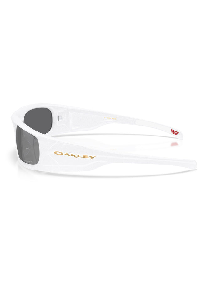 Oakley Highland Pearlized White/Prizm Black Sunglasses | PEARL WHITE/PRIZM BLACK