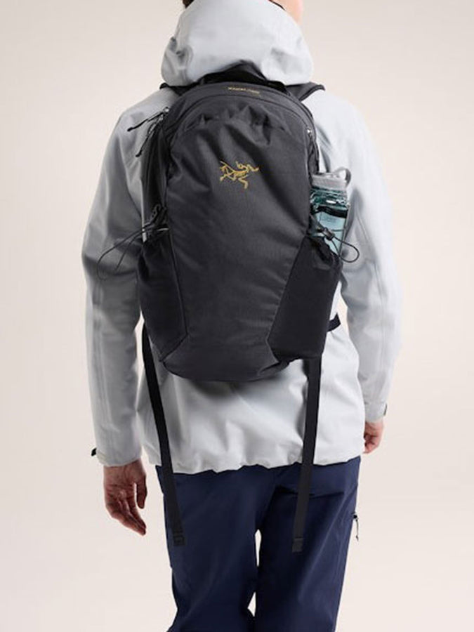 Arcteryx Mantis 16 Backpack | BLACK